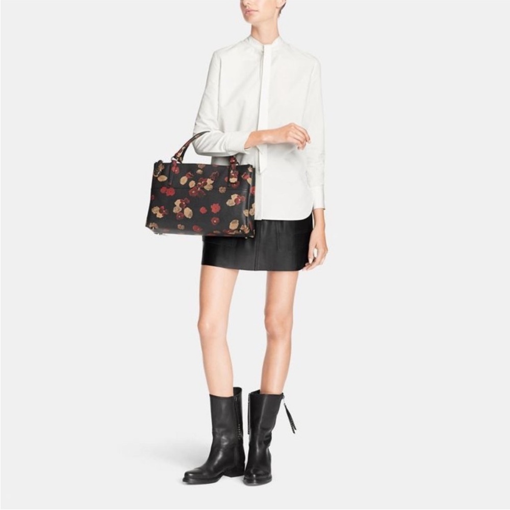 RARE Vintage COACH Borough Black,Red,Tan Floral Turnkey Crossbody Satchel #33608 - Picture 3 of 16